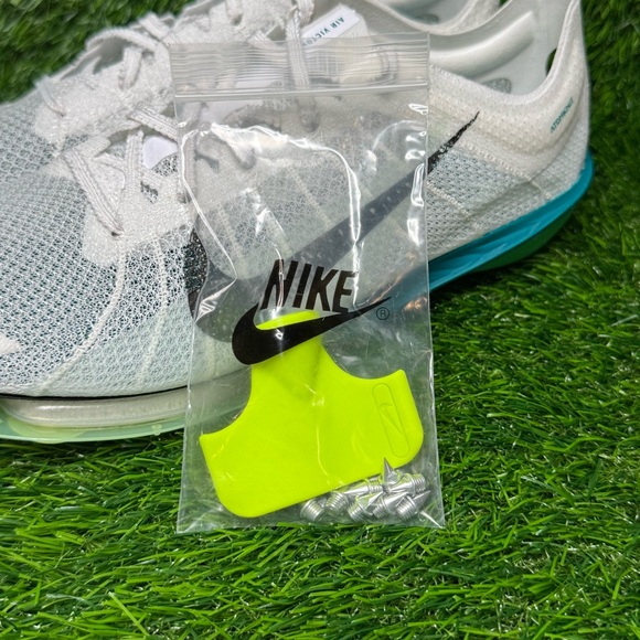 Size 10 - Mens Nike Air Zoom Victory Track Shoes White Green - FD8411-100 - Picture 5 of 7
